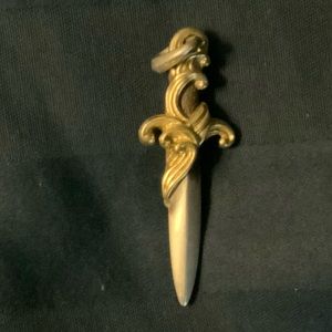 David Yurman pendant, used, like new, .925/18k gold, 2” length, 7.5g weight
